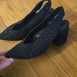 Vaneli NWOT Slingback Suede Heels